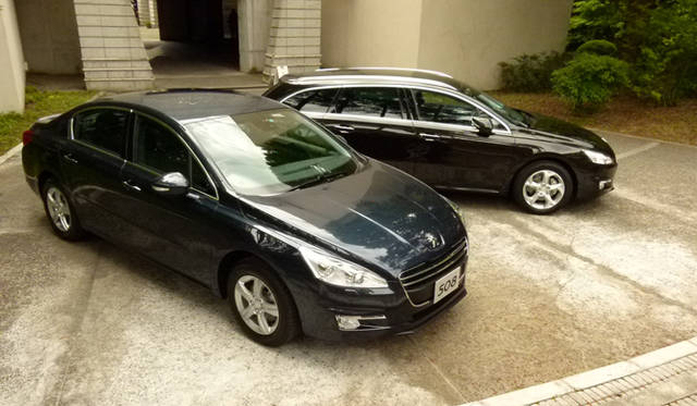<strong>Peugeot 508｜プジョー 508</strong>　写真左｜セダン、写真右｜ステーションワゴン（SW）