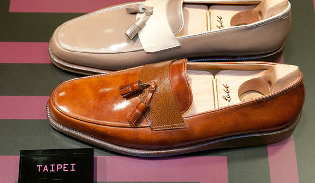 <strong>JOHN LOBB│ジョンロブ</strong>　ビスポーク「キャピタルコレクション」　モデル「TAIPEI」