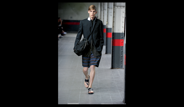 <strong>DRIES VAN NOTEN｜ドリス ヴァン ノッテン</strong>　