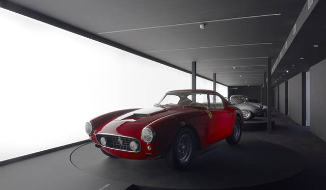 <strong>RALPH LAUREN｜ラルフ ローレン 「The Art of the Automobile」</strong>
