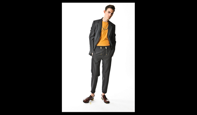 <strong>MARC JACOBS｜マーク　ジェイコブス</strong>　