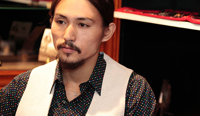 <strong>LITAMUSCA</strong>: Designer Yusuke Someya states, "I want to earnestly create playful designs using high-quality materials."