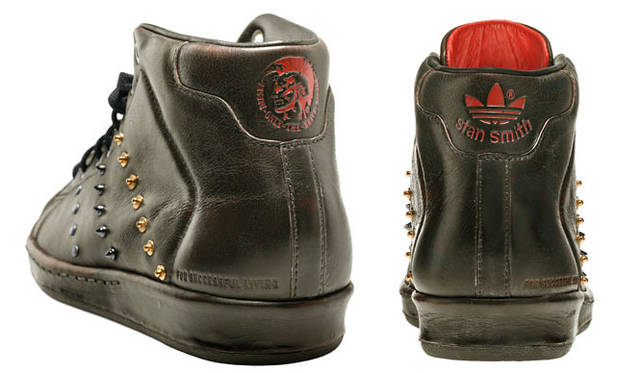 <strong>DIESEL｜ディーゼル</strong>　 DIESEL×adidas Originals collaboration“Colliding Worlds PartII”　「THE STAN SMITH MID」　2万5200円 （ディーゼルジャパン）