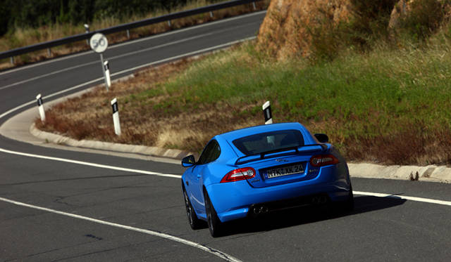 <strong>Jaguar XKR-S｜ジャガー XKR-S</strong>