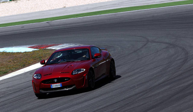 <strong>Jaguar XKR-S｜ジャガー XKR-S</strong>
