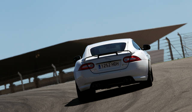 <strong>Jaguar XKR-S｜ジャガー XKR-S</strong>