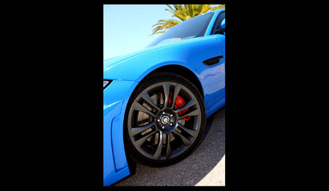<strong>Jaguar XKR-S｜ジャガー XKR-S</strong>