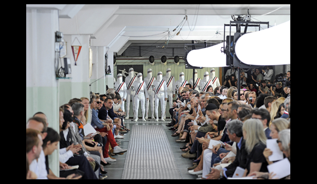<strong>MONCLER GAMME BLEU｜モンクレール ガム・ブルー</strong>　