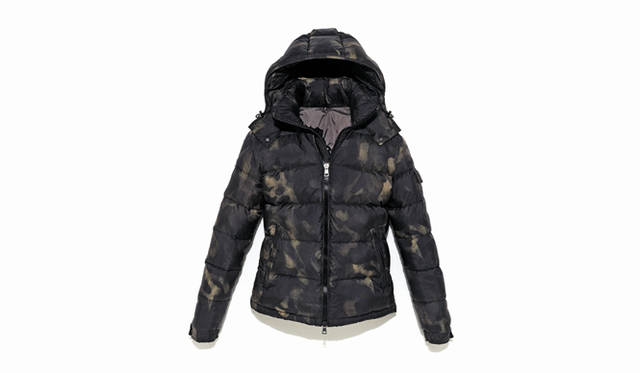 <strong>MONCLER│モンクレール</strong>　メンズ限定アイテム　ダウンジャケット （9月中旬以降順次展開） 17万8500円 （モンクレール／モンクレール 青山）