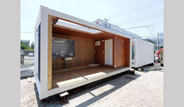 <strong>特集｜OPENERS的ニッポンの若手建築家 PARTII　吉村靖孝</strong>　『エクスコンテナ・プロジェクト』（2011年）Photo by Yasutaka Yoshimura 