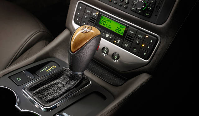 <strong>MASERATI GranCabrio FENDI｜マセラティ グランカブリオ フェンディ</strong>