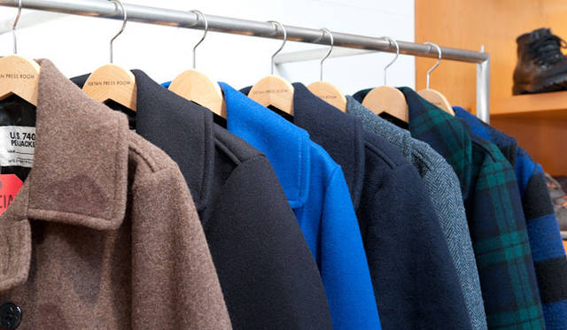 <strong>ISETAN MEN’S｜伊勢丹新宿店メンズ館 6階</strong>　Schott×6人のデザイナーによる、伊勢丹オリジナルピーコート