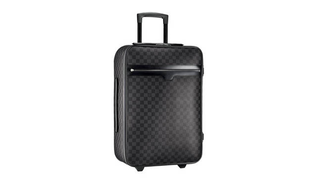ダミエ・グラフィット ペガス60（N23298）　27万8250円<br />問い合わせ｜ルイ・ヴィトン カスタマーサービスセンター Tel.03-3478-2100