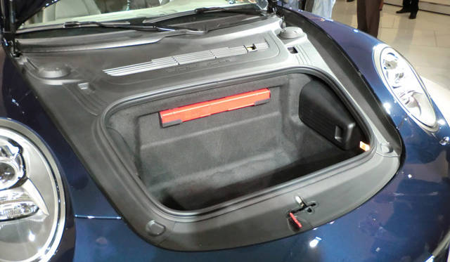 <strong>Porsche 911｜ポルシェ 911 『911スニークプレビュー』現地レポート</strong>
