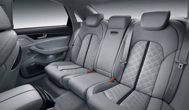 <strong>Audi S8｜アウディ S8</strong>