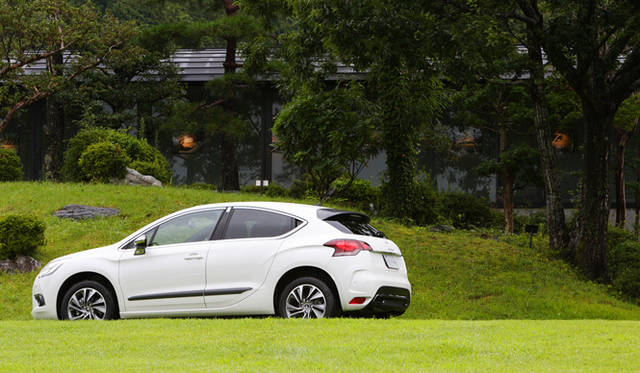 <strong>CITROEN DS4</strong> Chic