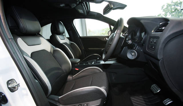 <strong>CITROEN DS4</strong> Chic