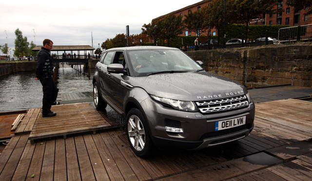 <strong>RANGEROVER EVOQUE｜レンジローバー イヴォーク</strong>
