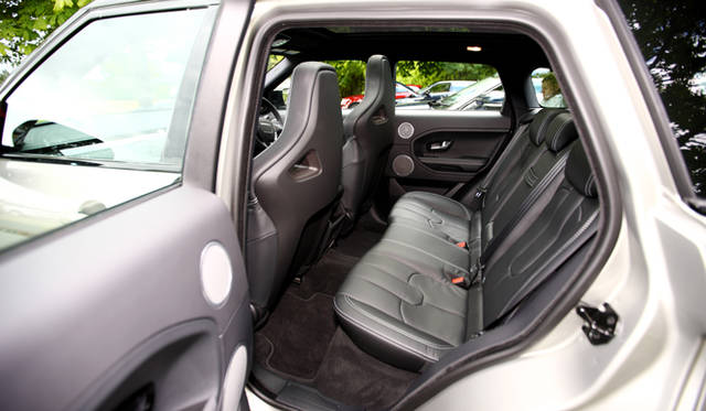 <strong>RANGEROVER EVOQUE｜レンジローバー イヴォーク</strong>