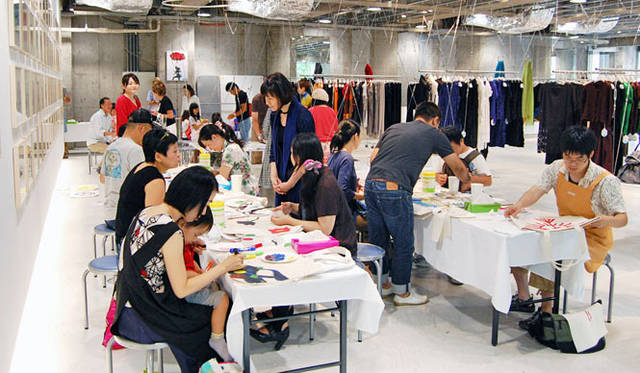 <strong>ELTTOB TEP ISSEY MIYAKE</strong>　SEMBA店で開催した「きょうも生きている・ヨカッタね」より