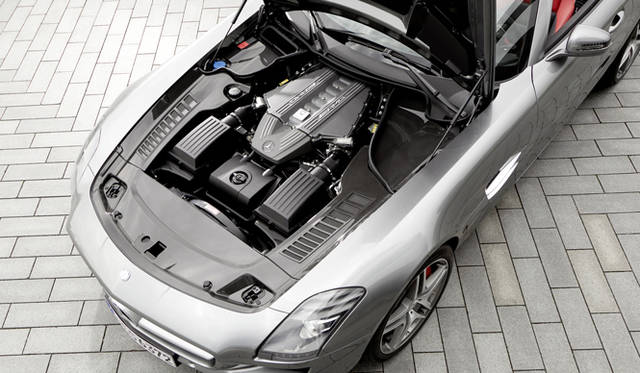 <strong>Mercedes-Benz SLS AMG Roadster｜メルセデス・ベンツ SLS AMG ロードスター</strong>