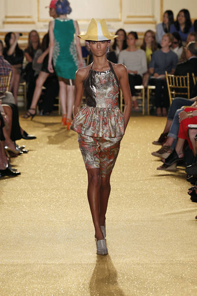 <strong>THAKOON｜タクーン</strong>　2012年春夏コレクション速報