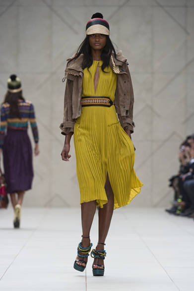 <strong>BURBERRY PRORSUM｜バーバリー プローサム</strong>　2012年春夏コレクション速報　　©BURBERRY