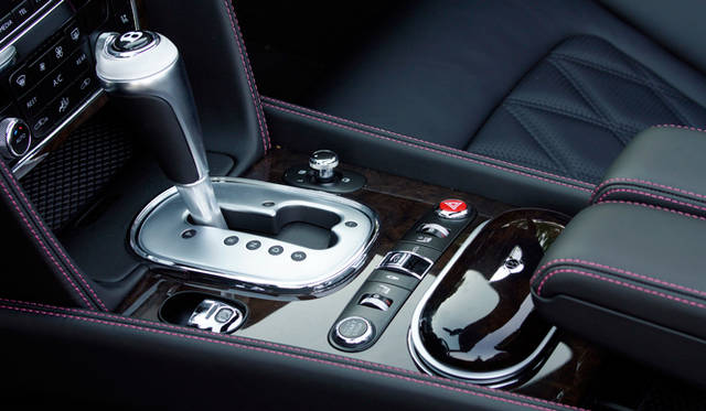 <strong>BENTLEY Continental GTC｜ベントレー コンチネンタル GTC</strong>