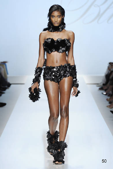 <strong>Blumarine｜ブルマリン</strong>　2012年春夏コレクション速報
