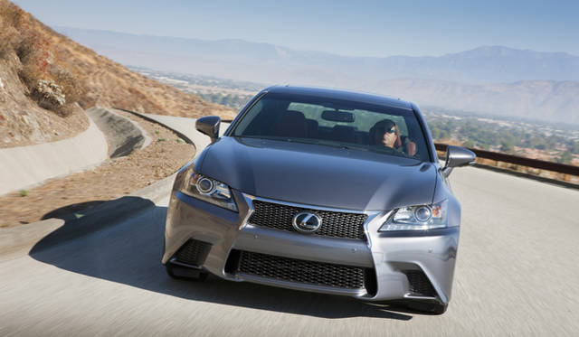 <strong>LEXUS GS350 F SPORT｜レクサス GS350 Fスポーツ</strong>