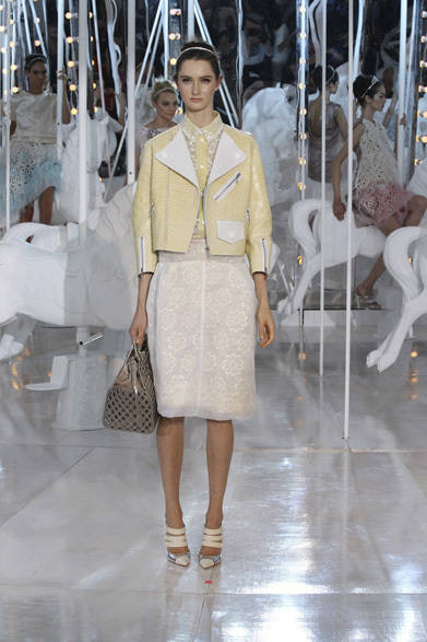 <strong>LOUIS VUITTON｜ルイ・ヴィトン</strong>　2012年春夏コレクション速報
