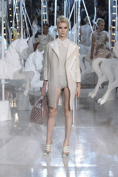 <strong>LOUIS VUITTON｜ルイ・ヴィトン</strong>　2012年春夏コレクション速報