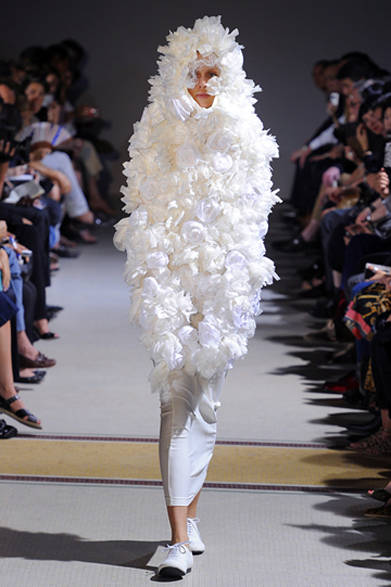 <strong>COMME des GARÇONS｜コム・デ・ギャルソン</strong>　2012年春夏コレクション速報！