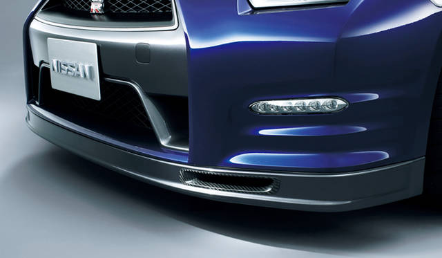 <strong>NISSAN GT-R 2013 Model</strong>　For TRACK PACK