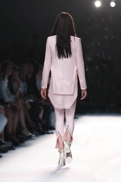 <strong>Givenchy by Riccardo Tisci｜ジバンシィ バイ リカルド ティッシ</strong>　2012年春夏コレクション速報！