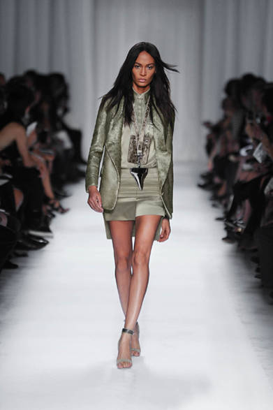 <strong>Givenchy by Riccardo Tisci｜ジバンシィ バイ リカルド ティッシ</strong>　2012年春夏コレクション速報！