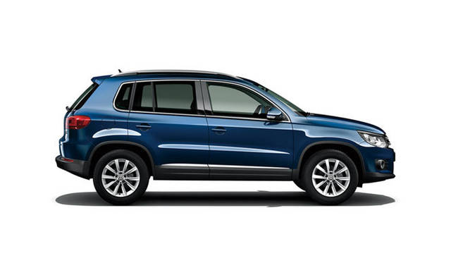 <strong>Volkswagen Tiguan｜フォルクスワーゲン ティグアン</strong>　ナイトブルーメタリック