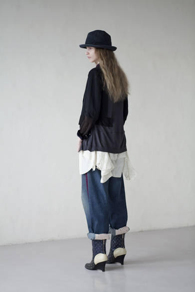 <strong>UNDERCOVER</strong> 2012 Spring/Summer Collection Report