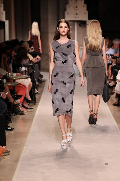 <strong>LOEWE｜ロエベ</strong>　2012年春夏コレクション速報