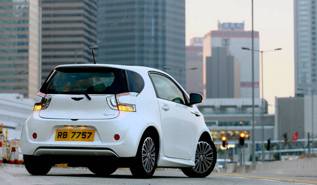 <strong>ASTON MARTIN Cygnet｜アストンマーティン シグネット</strong>　