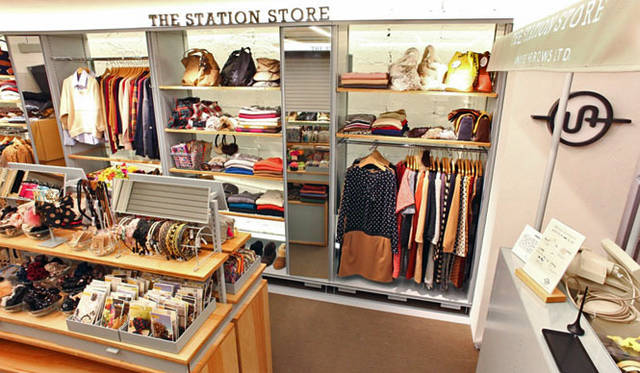 <strong>UNITED ARROWS｜ユナイテッドアローズ</strong>　 THE STATION STORE UNITED ARROWS LTD. Echika表参道店