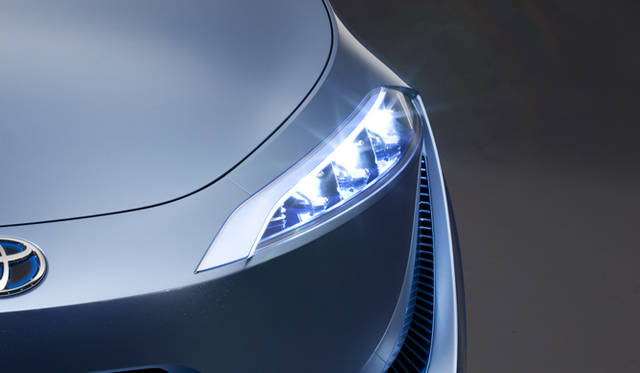 <strong>TOYOTA FCV-R｜トヨタ FCV-R</strong>
