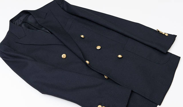 <strong>DESIGNWORKS｜デザインワークス</strong>　ダブルブレストブレザー14万7000円（デザインワークス）