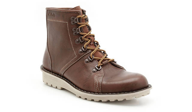 <strong>Clarks｜クラークス</strong>　2011秋冬コレクション　Manly Alpine（メンズ）2万3100円