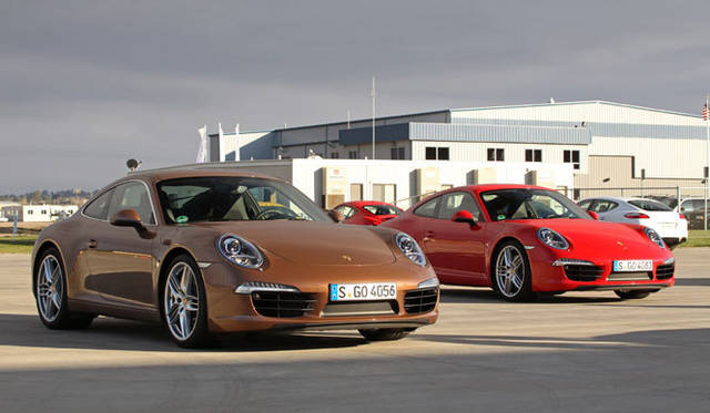 <strong>Porsche 911｜ポルシェ 911</strong><br><br><#IMAGELINK_EX_(auto)_(CT_2_24454_15)_(/article/13226?num=1)_()_(ポルシェ 911特集｜試乗速報─島下泰久篇)#><br><#IMAGELINK_EX_(auto)_(CT_2_24454_16)_(/article/13302?num=1)_()_(ポルシェ 911特集｜試乗速報─渡辺敏史篇)#>