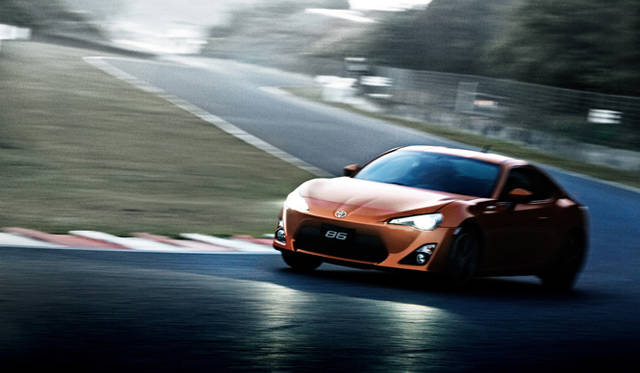 <strong>TOYOTA 86｜トヨタ 86</strong>