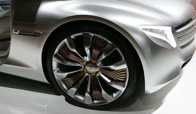 <strong>Mercedes-Benz F125!｜メルセデス・ベンツ F125!</strong>