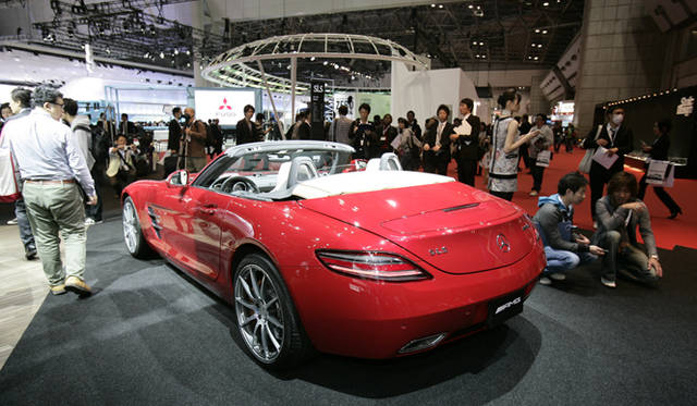 <strong>Mercedes-Benz SLS AMG Roadster｜メルセデス・ベンツ SLS AMG ロードスター</strong>