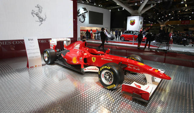 <strong>フェラーリ 599XXのエボリューションパッケージをボローニャモーターショーで世界初公開</strong>　F10