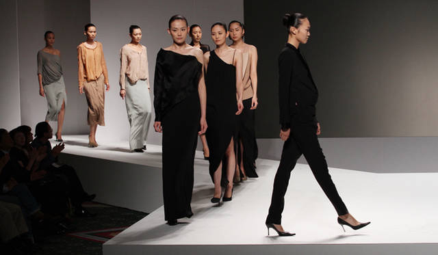 <strong>Terumi Hagiwara's Fashion Days | Ann Valerie Hash Live in Japan Interview</strong> Ann Valerie Hash 2011AW Haute Couture Collection